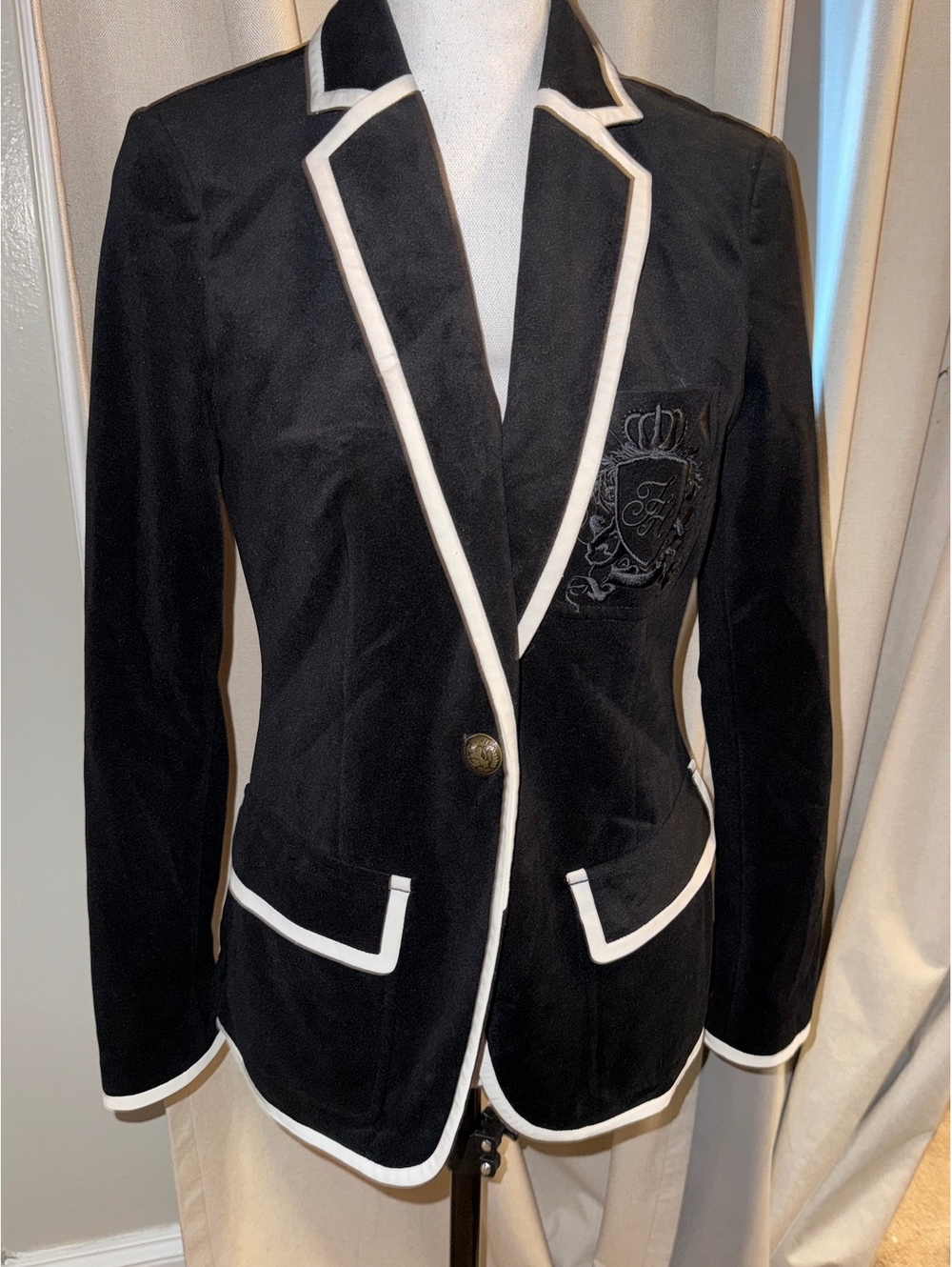 Tommy Hilfiger Black Velvet Crest Blazer